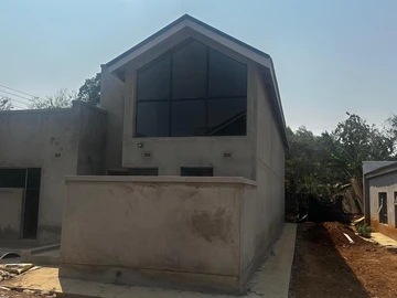 3 Bedroom Flat & Apartment