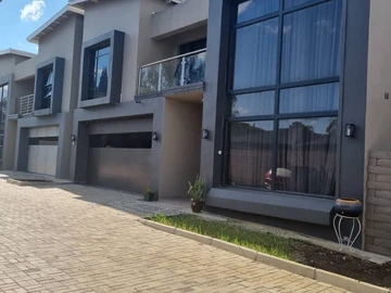 5 Bedroom Townhouse Complex