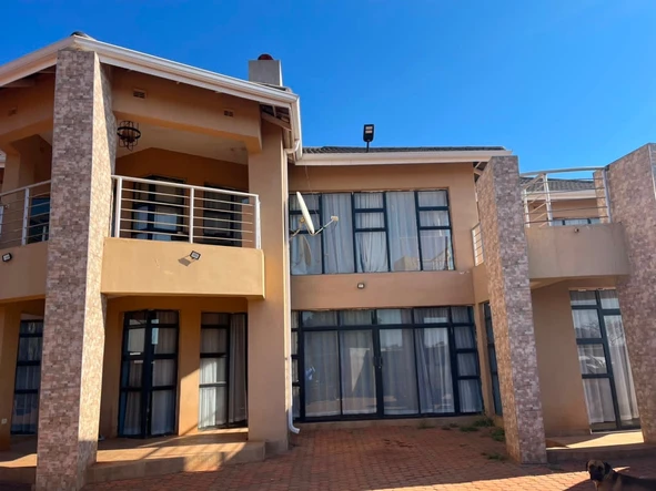 7 Bedroom House